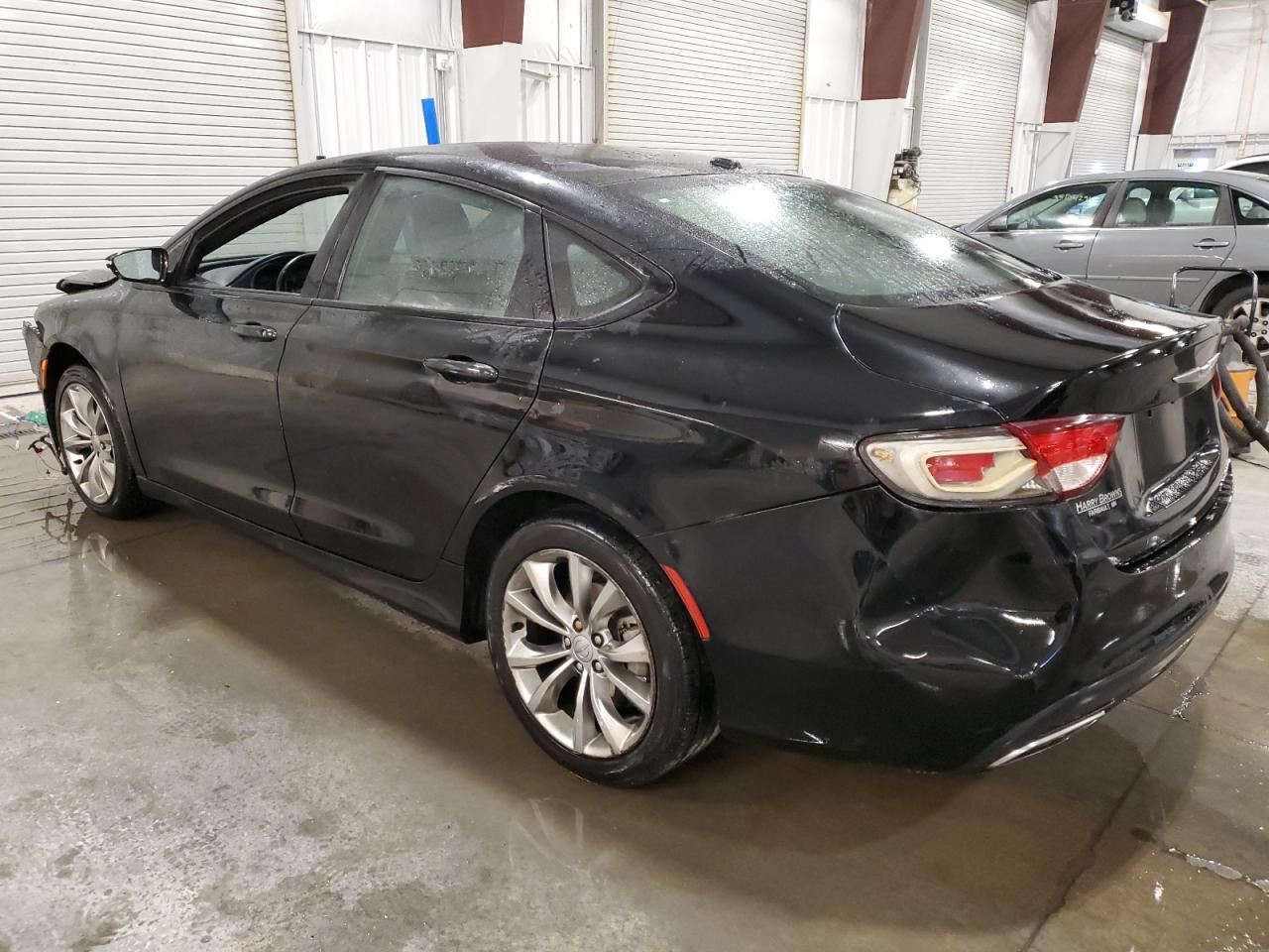2015 Chrysler 200 - Image 2