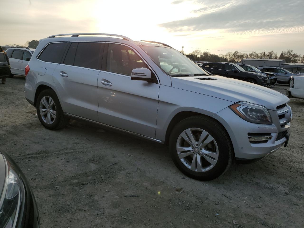 VIN 4JGDF2EE0DA218239 2013 MERCEDES-BENZ GL-CLASS no.4