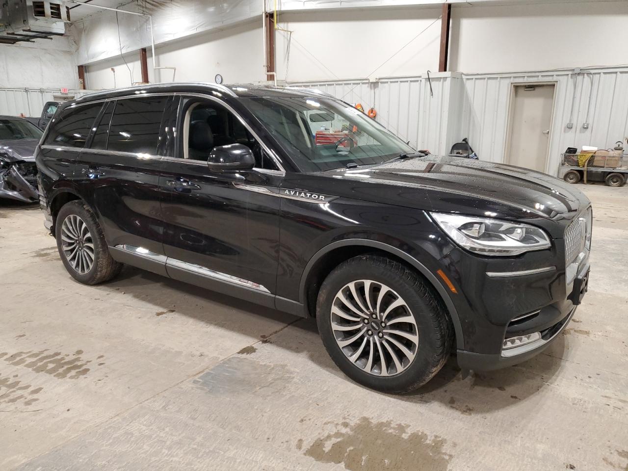 VIN 5LM5J7XC2LGL01174 2020 LINCOLN AVIATOR no.4