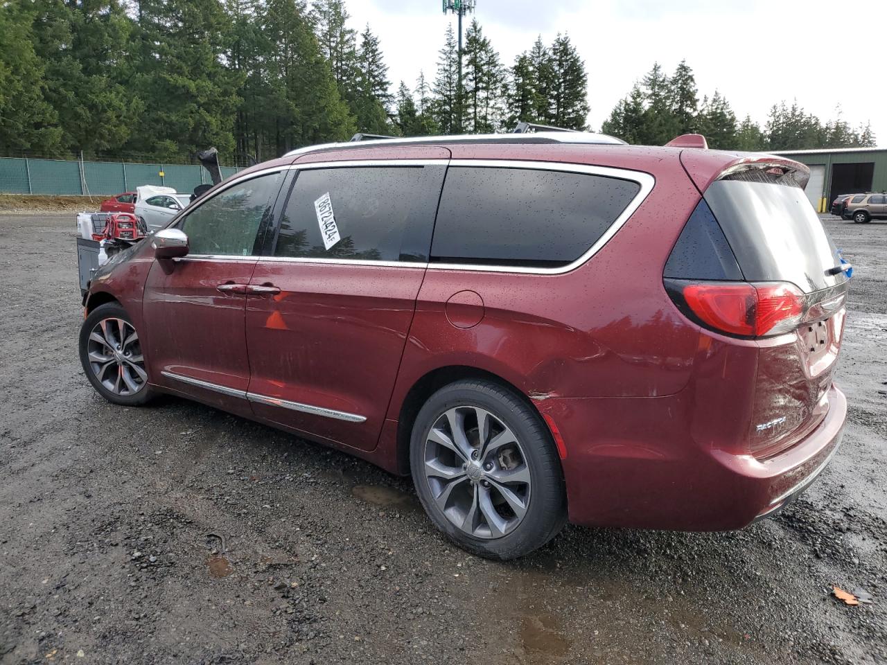 2017 Chrysler Pacifica - Image 2