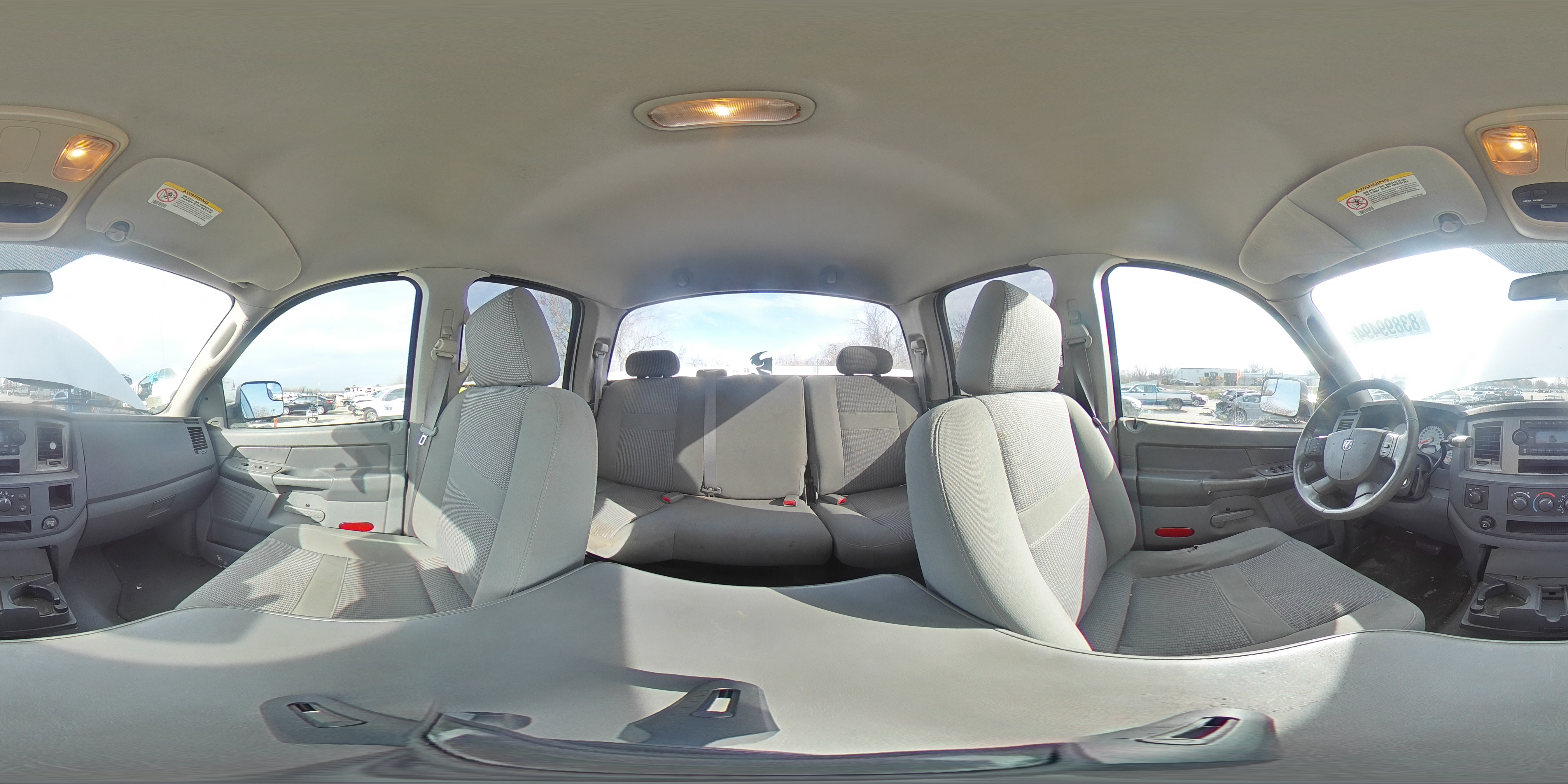 2006 Dodge RAM - Image 12