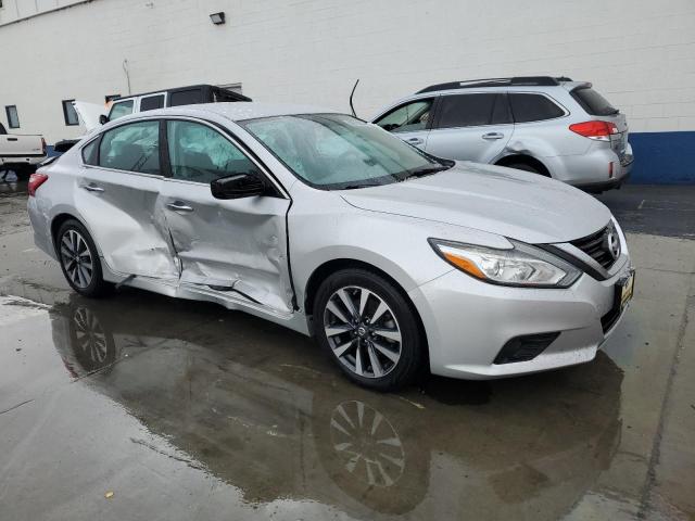  NISSAN ALTIMA 2017 Szary