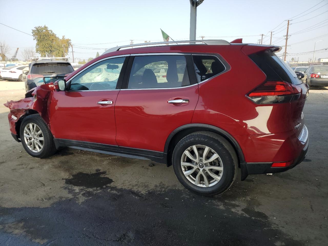2017 Nissan Rogue - Image 2