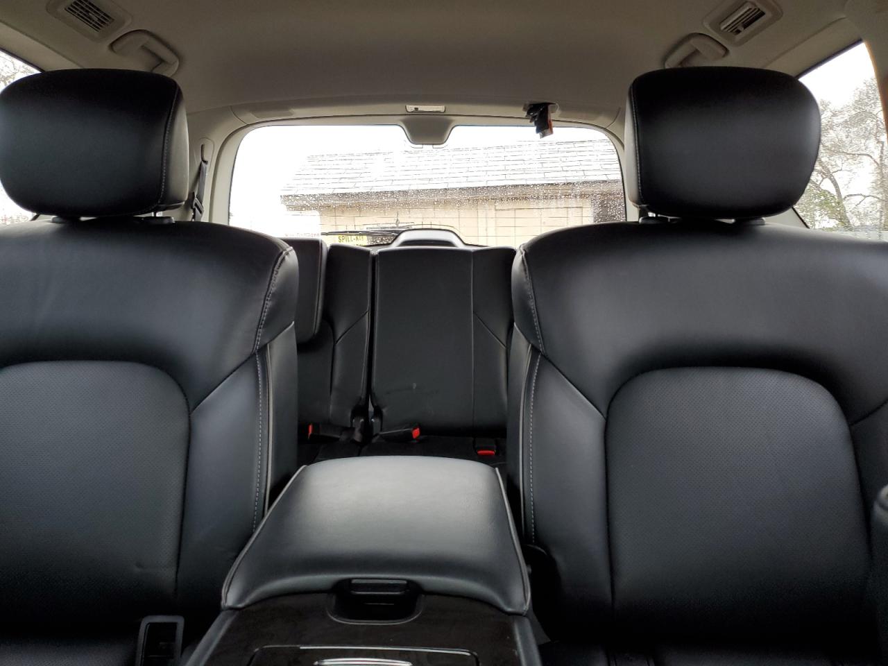 2024 Infiniti QX80 - Image 10