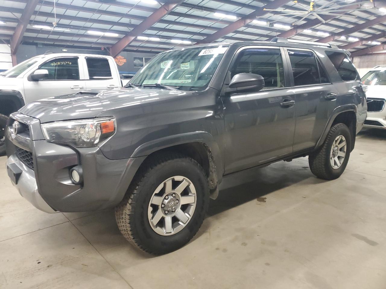 VIN JTEBU5JRXG5375863 2016 TOYOTA 4RUNNER no.1