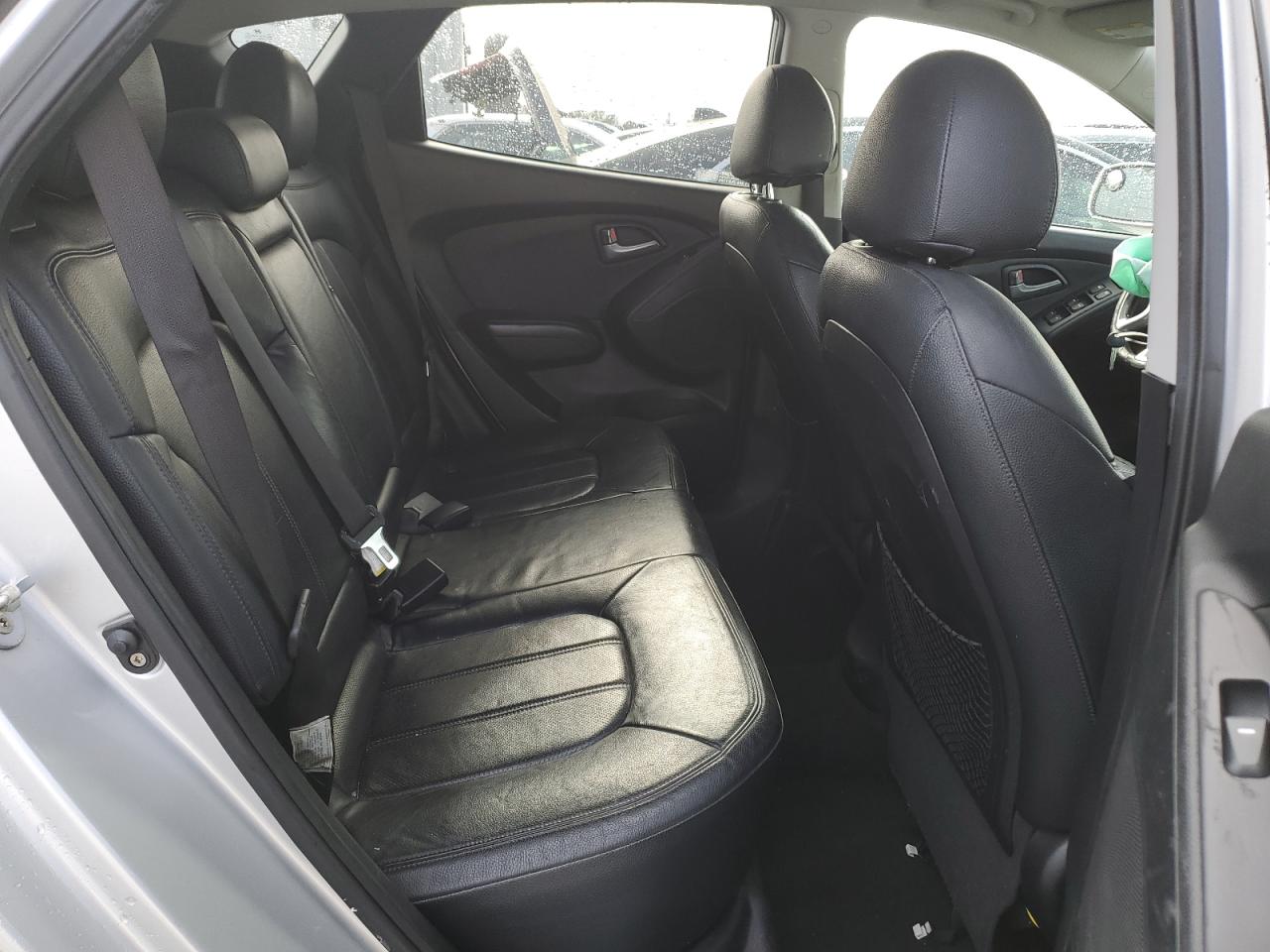 2011 Hyundai Tucson - Image 11