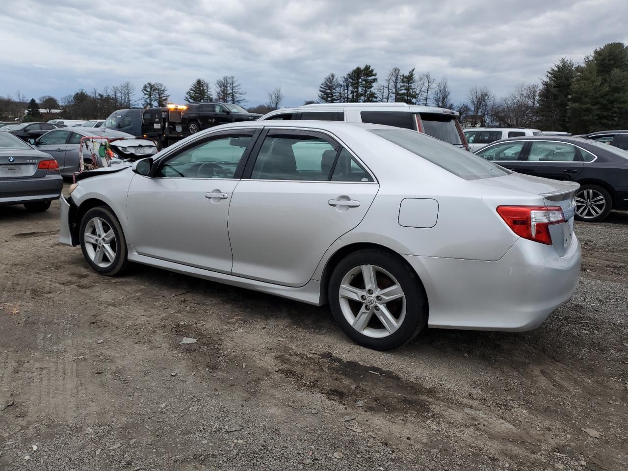 VIN 4T1BF1FK1DU652707 2013 TOYOTA CAMRY no.2