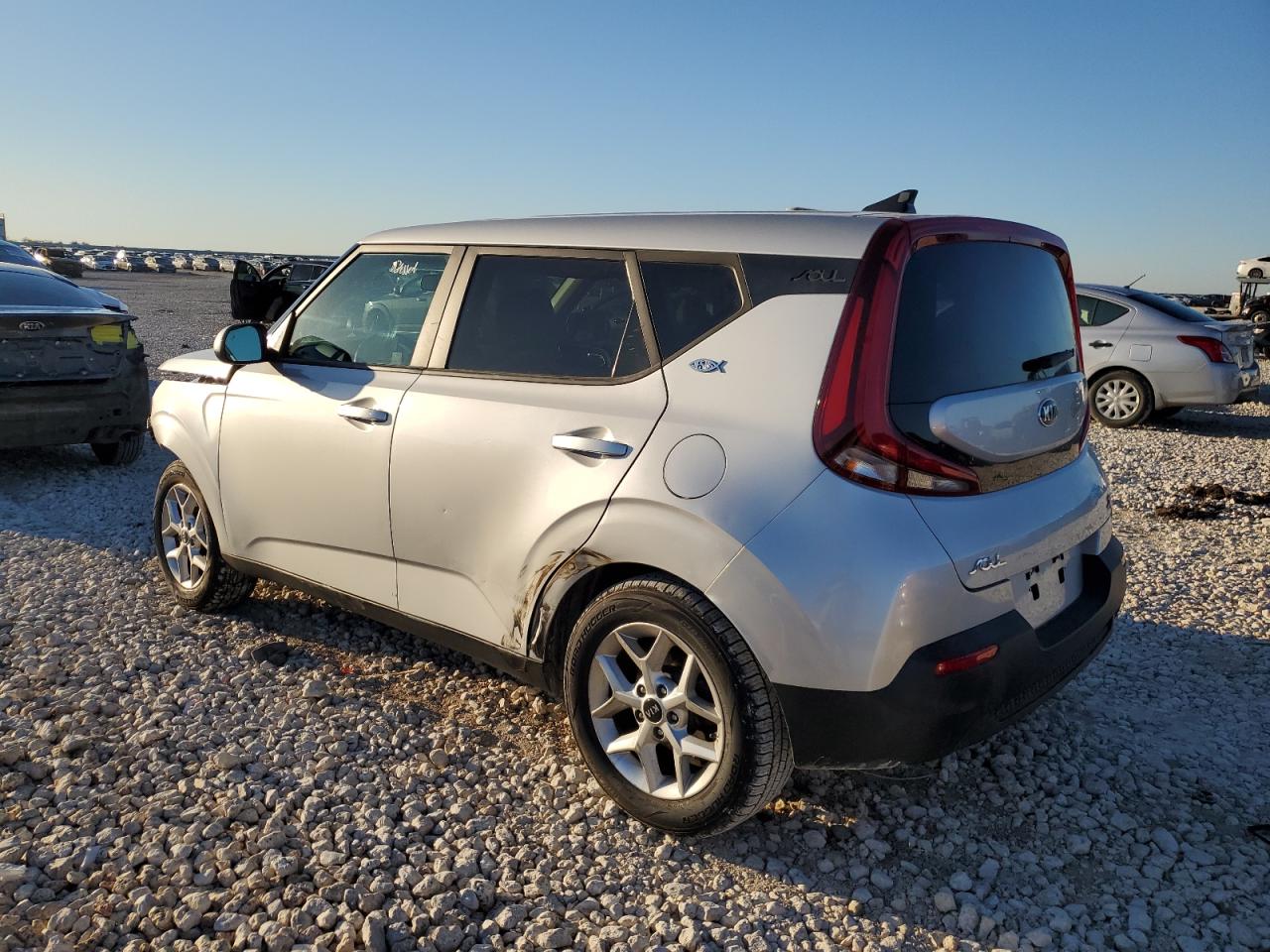 2021 Kia Soul - Image 2