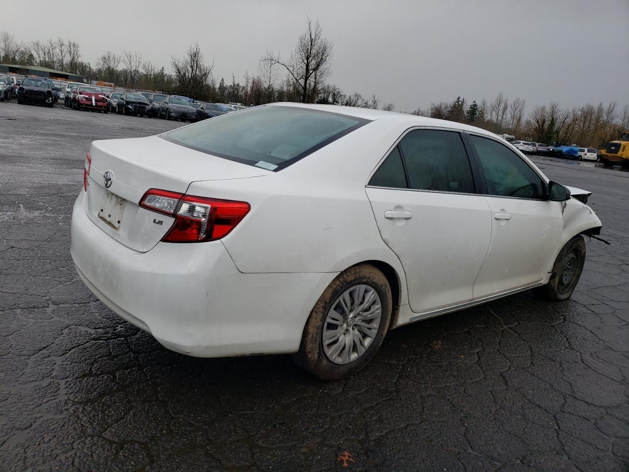 2014 Toyota Camry - Image 3