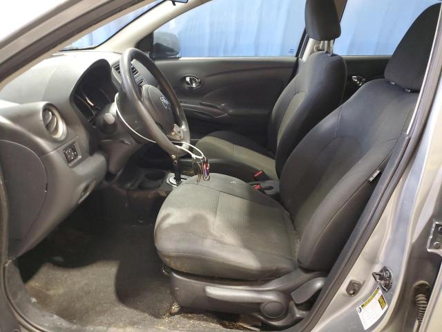 Седаны NISSAN VERSA 2013 Серебристый