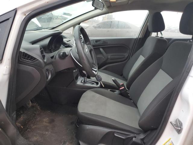  FORD FIESTA 2016 Белы