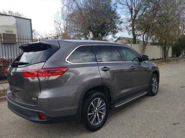  TOYOTA HIGHLANDER 2019 Серый