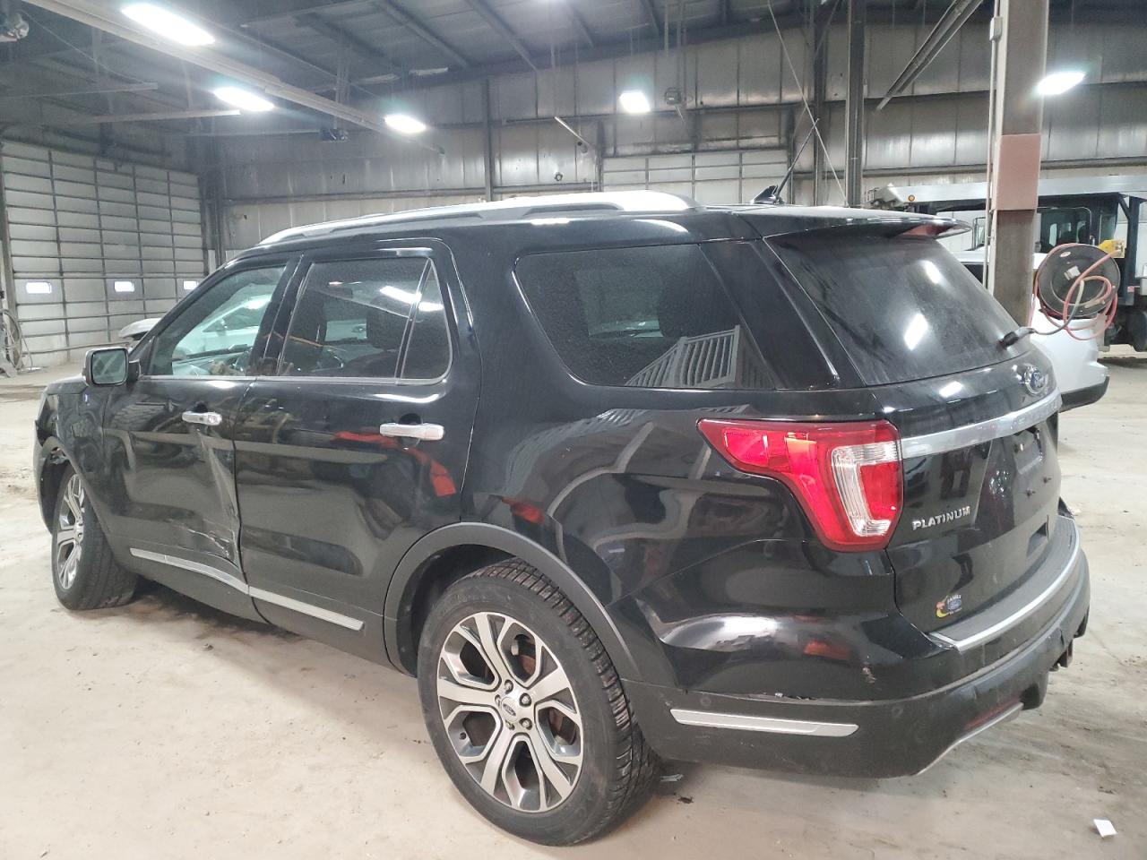 VIN 1FM5K8HT9JGB89717 2018 FORD EXPLORER no.2