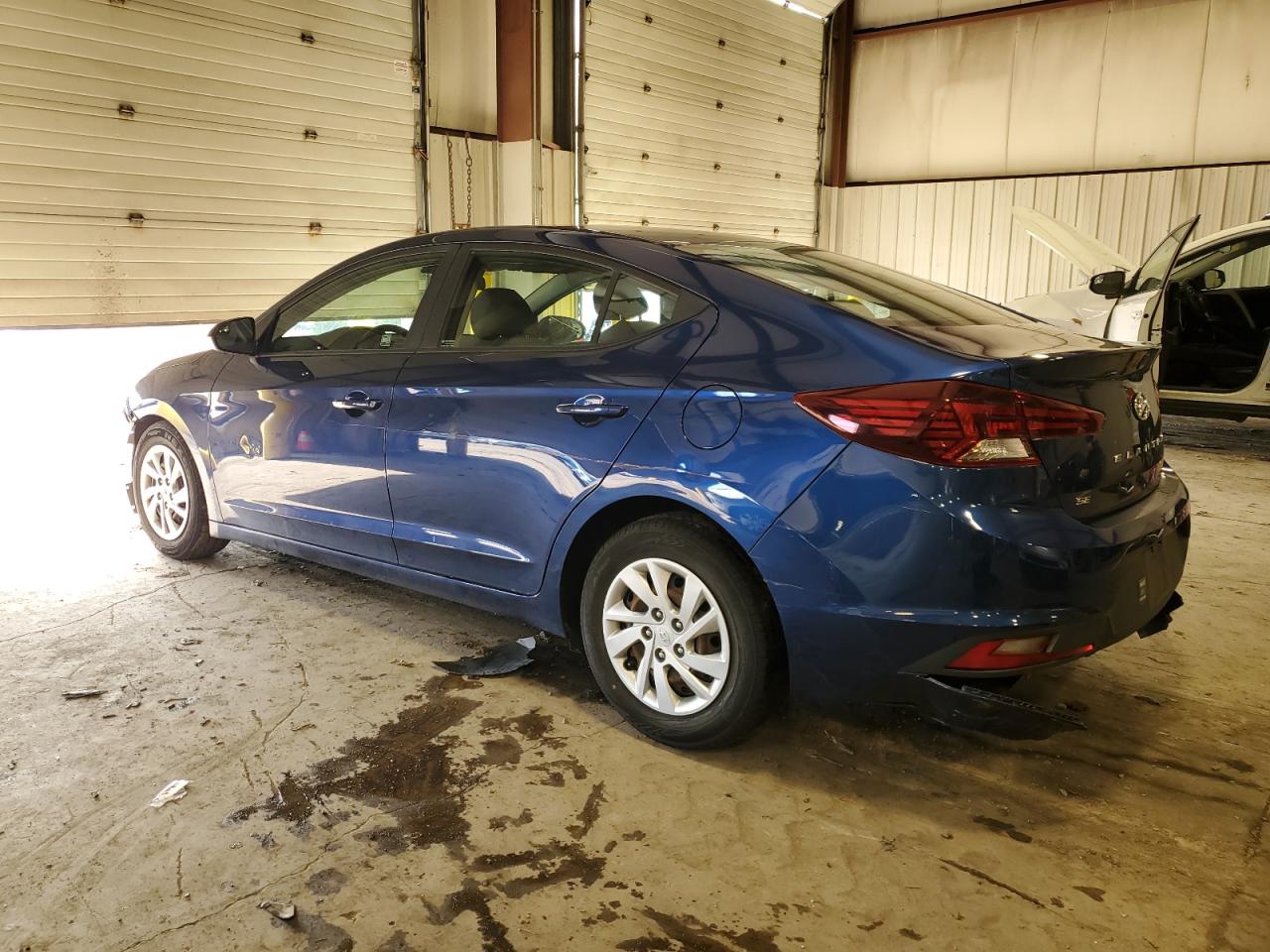 5NPD74LF8KH462560 2019 HYUNDAI ELANTRA - Image 2