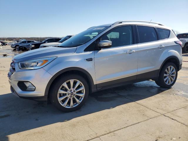  FORD ESCAPE 2017 Srebrny