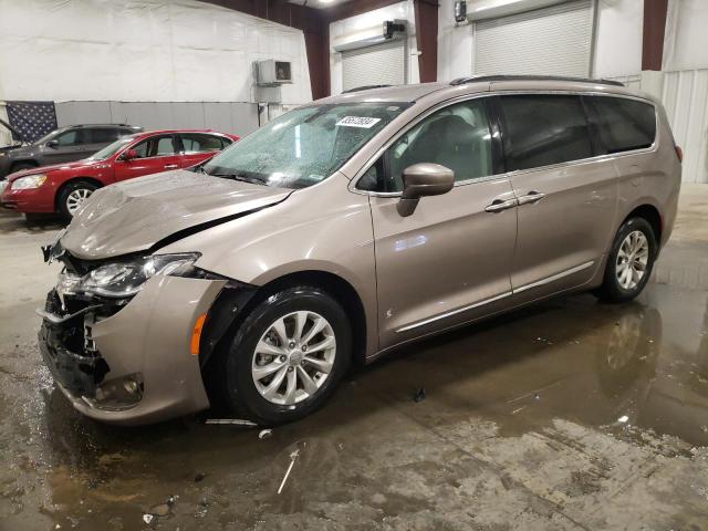  CHRYSLER PACIFICA 2017 tan