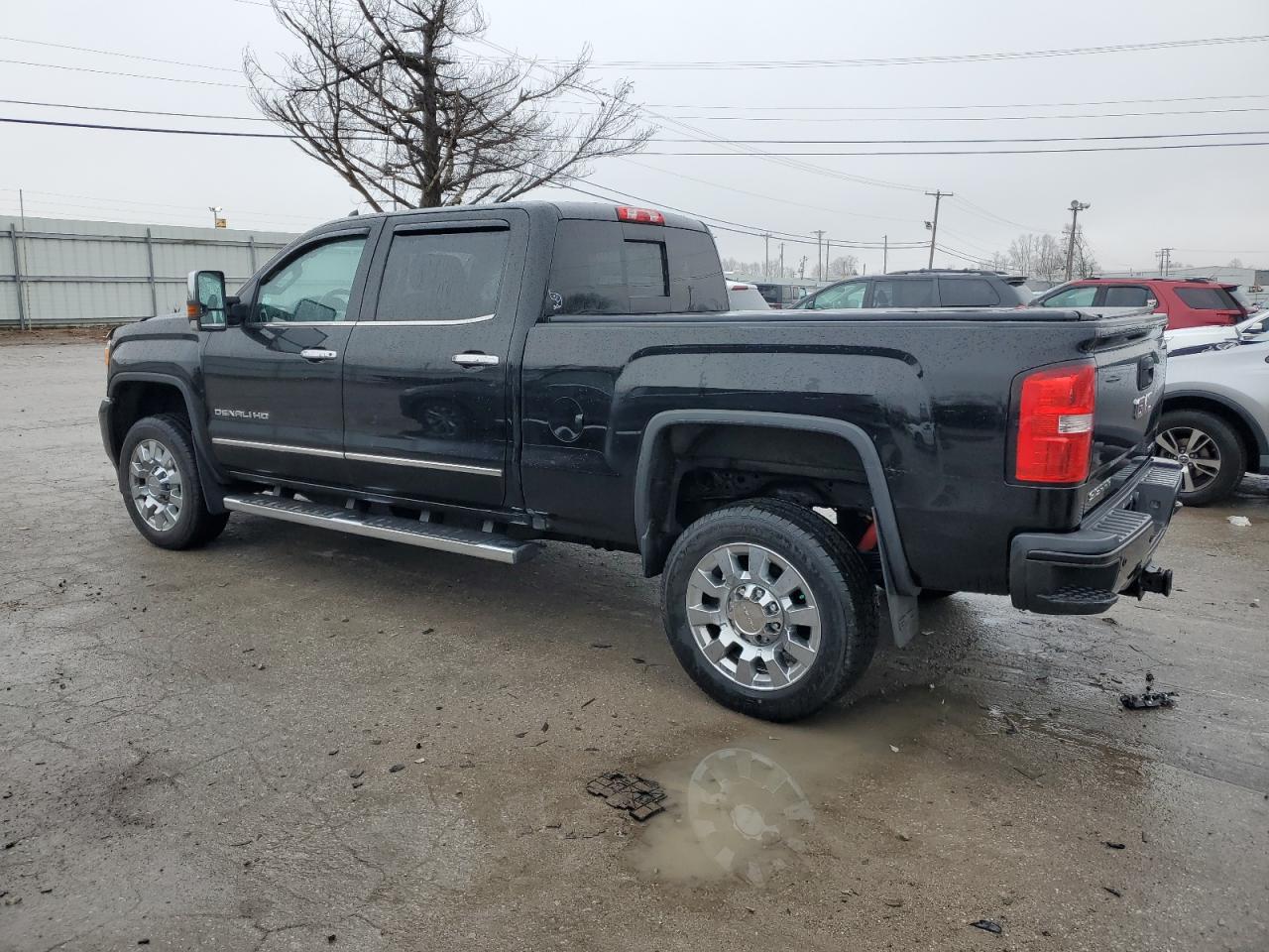 2015 GMC Sierra - Image 2