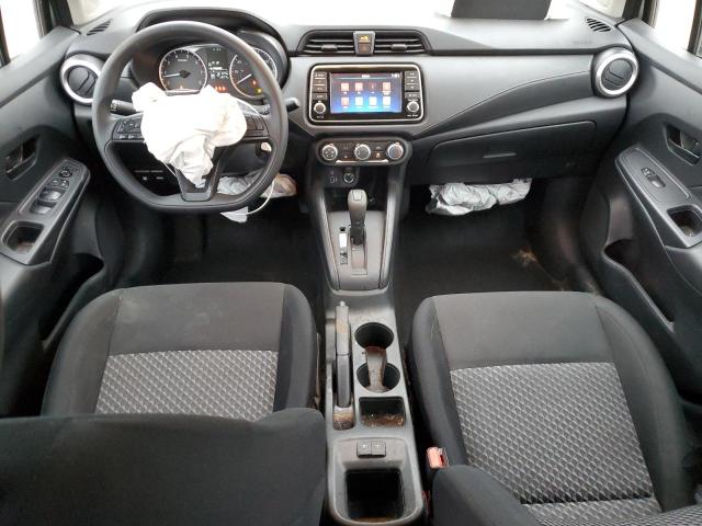  NISSAN VERSA 2024 Srebrny