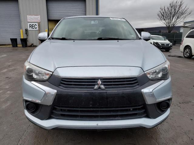  MITSUBISHI OUTLANDER 2017 Серебристый