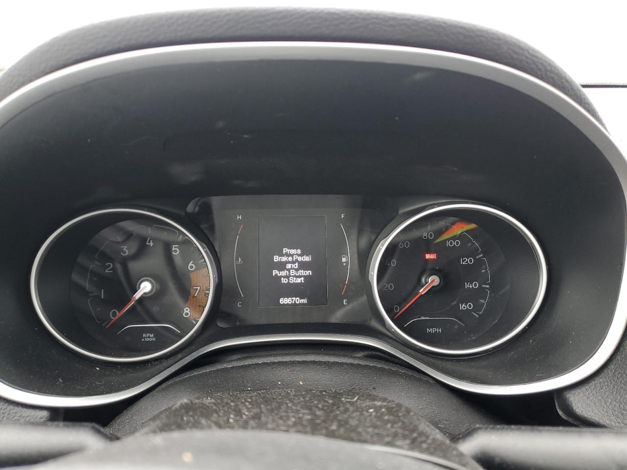 2020 Jeep Compass - Image 9