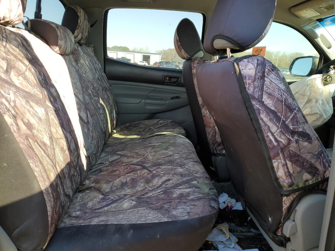 2014 Toyota Tacoma - Image 11