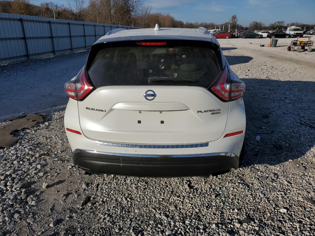 2017 Nissan Murano - Image 6