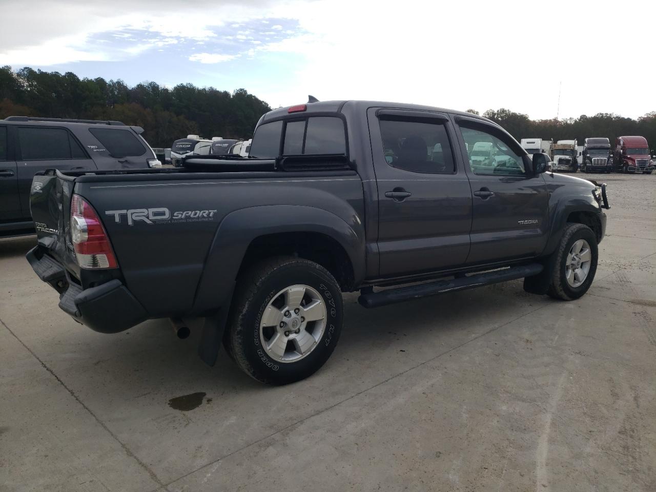 VIN 5TFJU4GN9FX070517 2015 TOYOTA TACOMA no.3