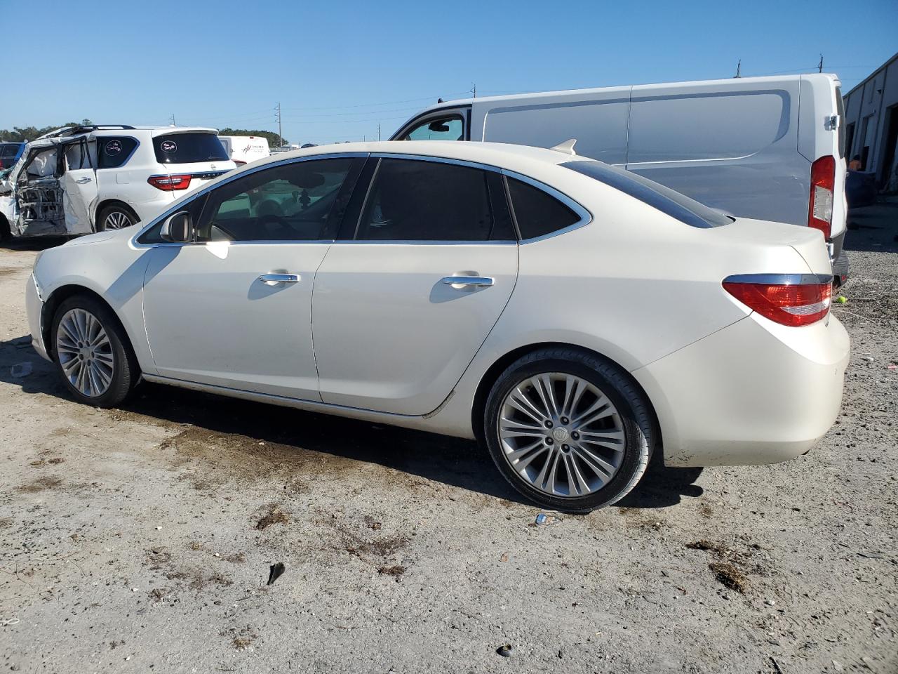 VIN 1G4PR5SK9D4171825 2013 BUICK VERANO no.2