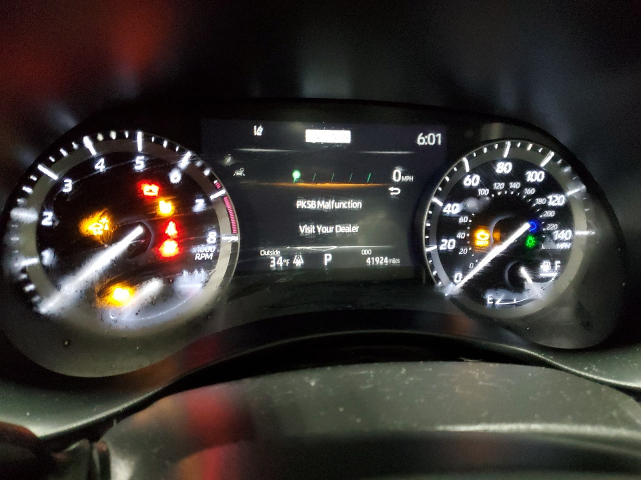 2021 Toyota Highlander - Image 9