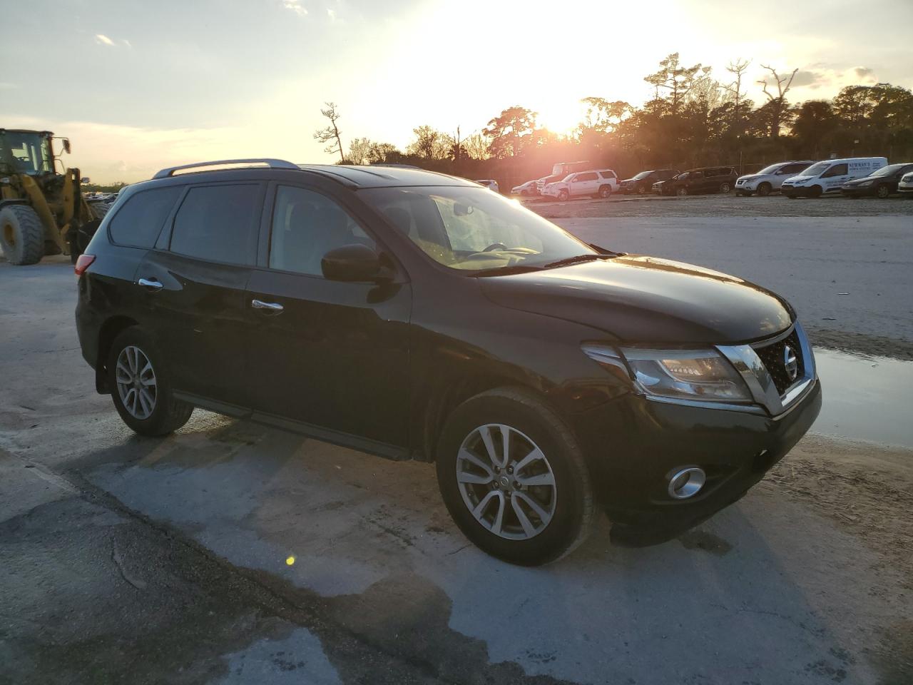 2015 Nissan Pathfinder - Image 4