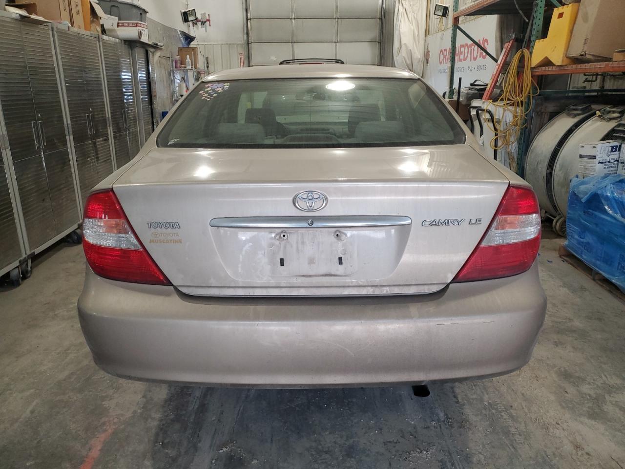 2004 Toyota Camry Le VIN: 4T1BE32K74U837672 Lot: 84669274