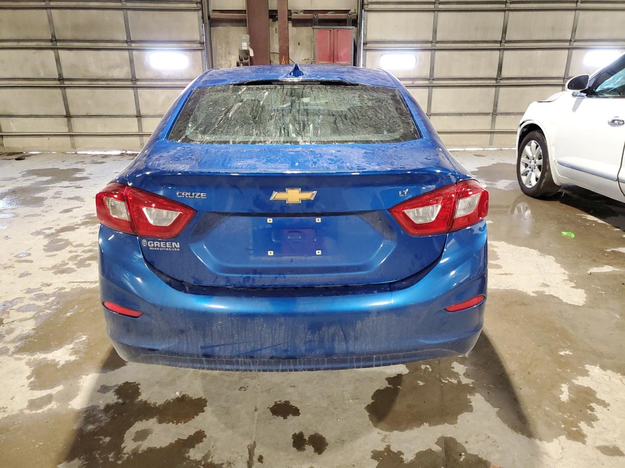 2018 Chevrolet Cruze - Image 6