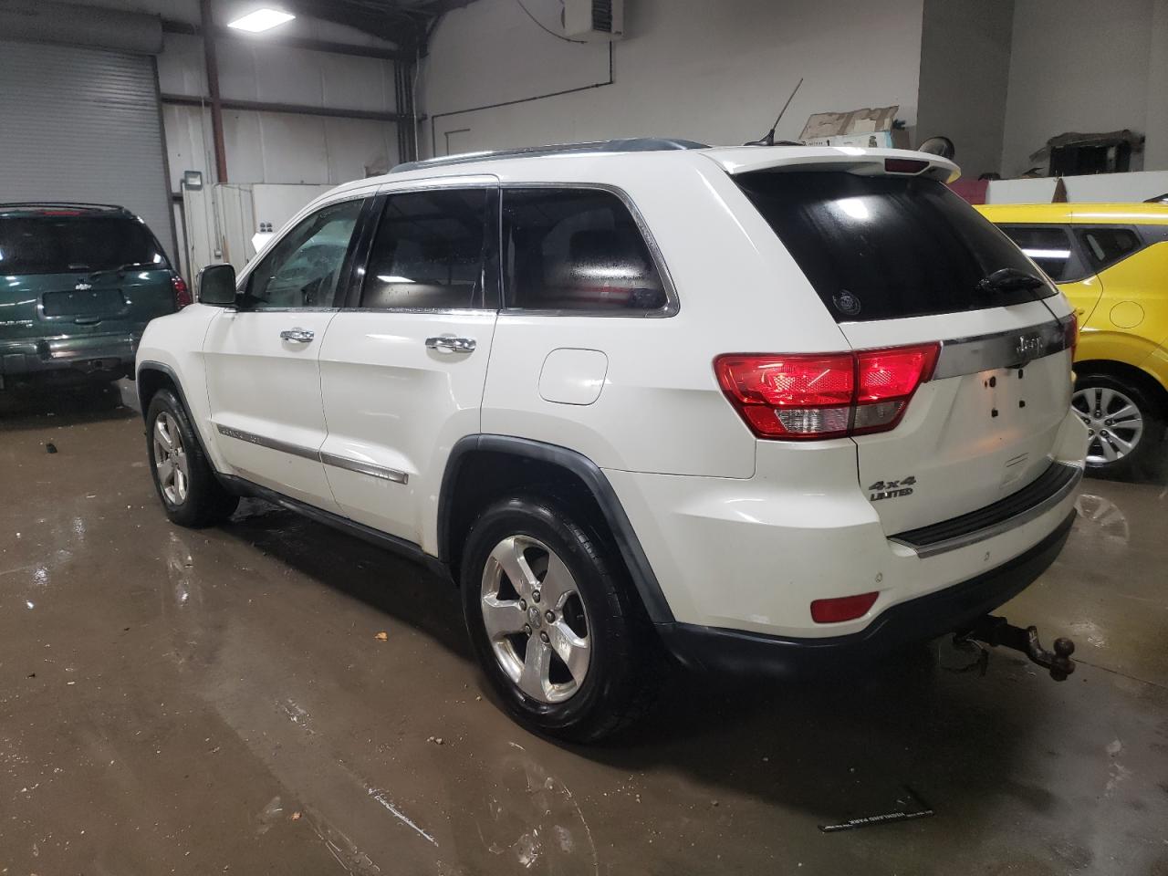 2011 Jeep Grand Cherokee - Image 2