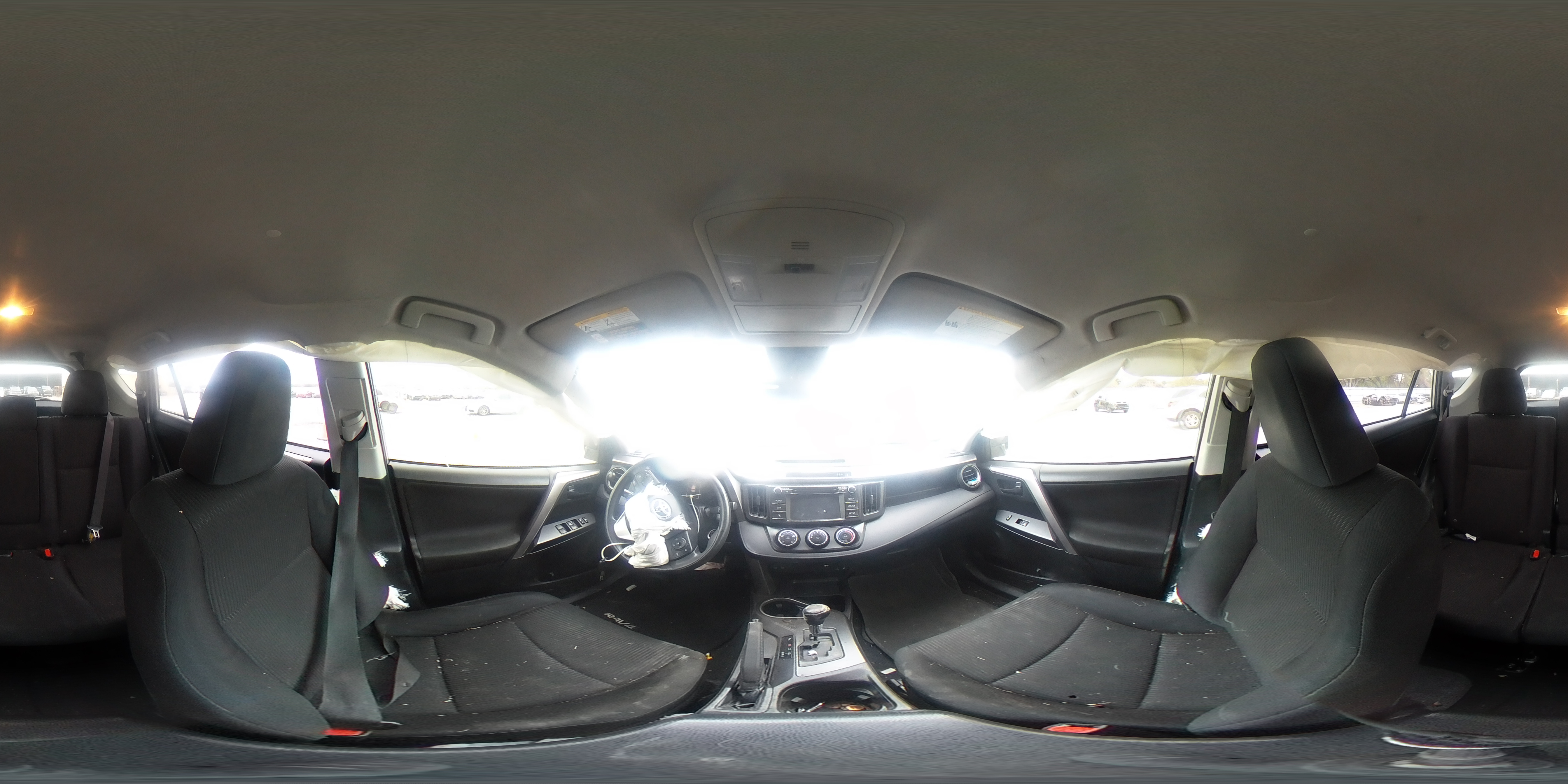 2018 Toyota RAV 4 - Image 13