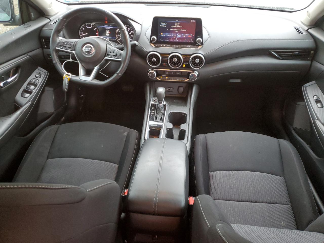 2022 Nissan Sentra - Image 8