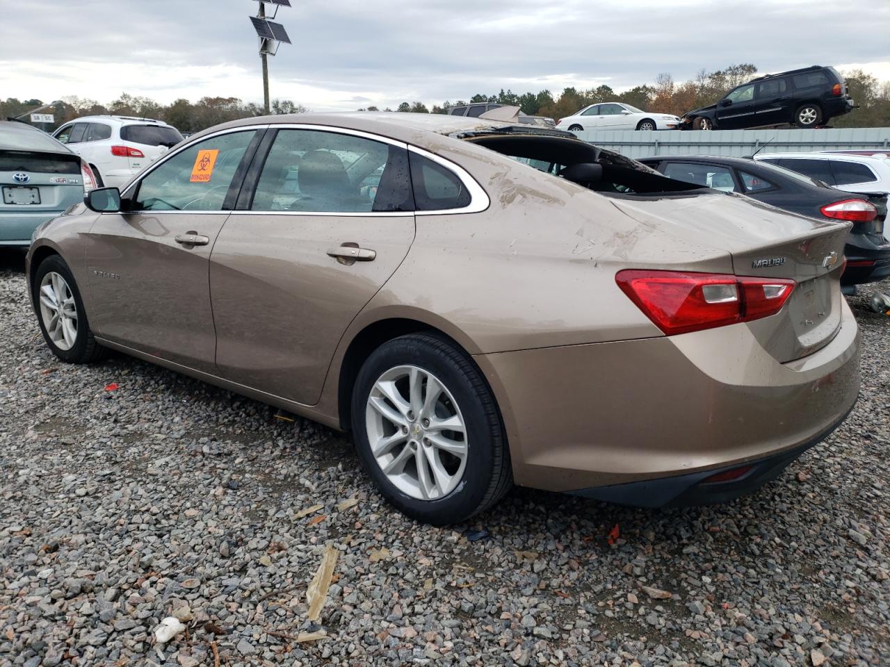 2018 Chevrolet Malibu - Image 2