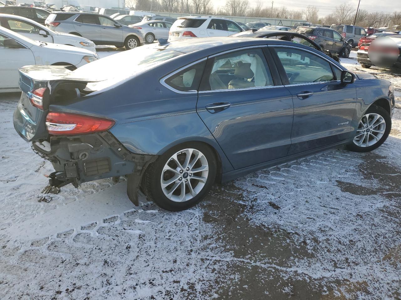 VIN 3FA6P0MUXKR167624 2019 FORD FUSION no.3