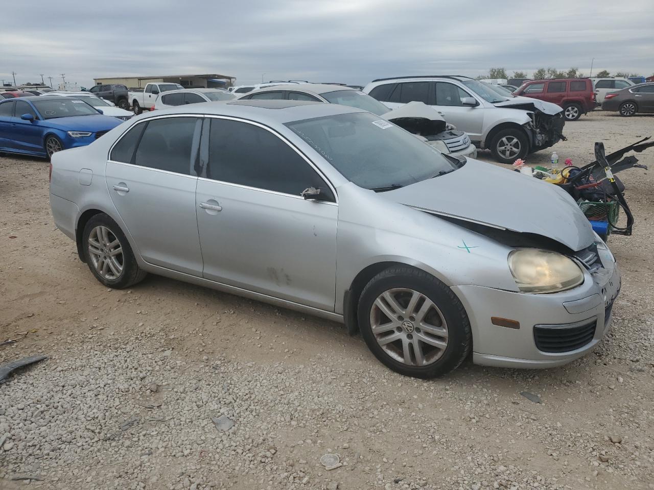 2006 Volkswagen Jetta - Image 4
