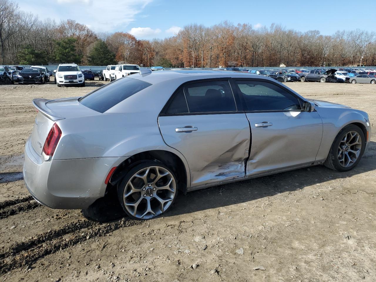 2018 Chrysler 300 - Image 3