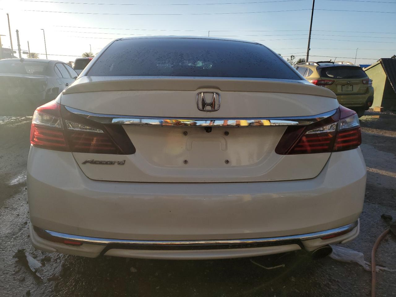 2017 Honda Accord - Image 6