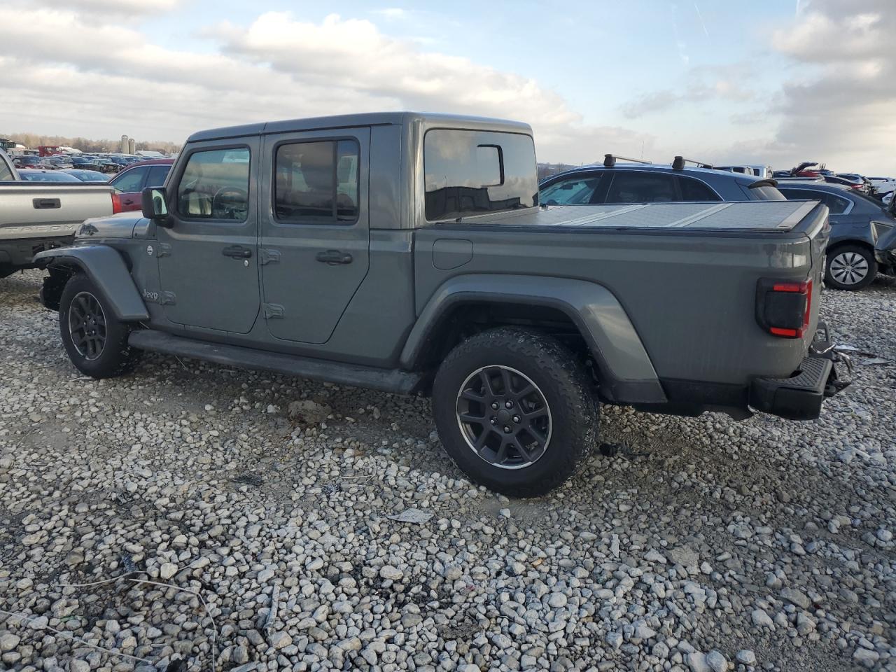 2021 Jeep Gladiator - Image 2