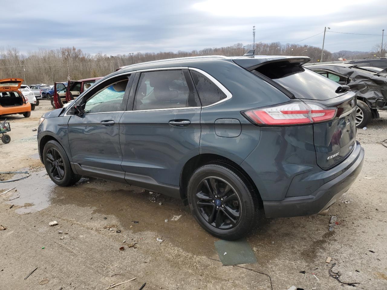 2019 Ford Edge - Image 2