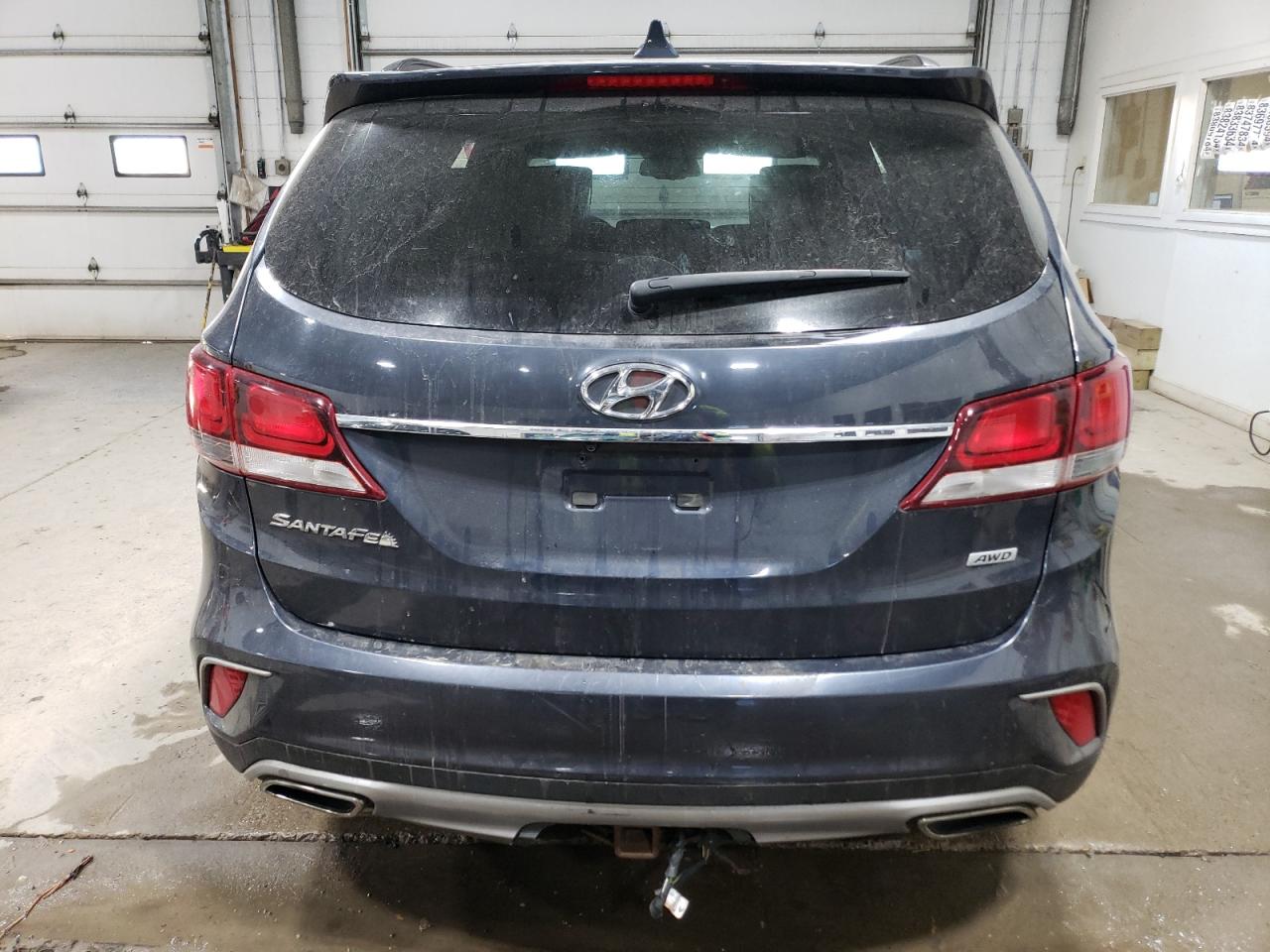 2017 Hyundai Santa Fe - Image 6
