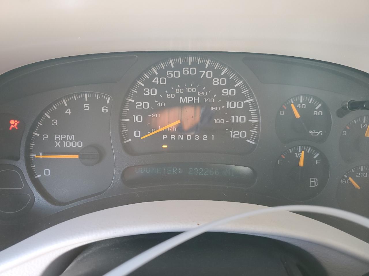 2003 Chevrolet Silverado - Image 9