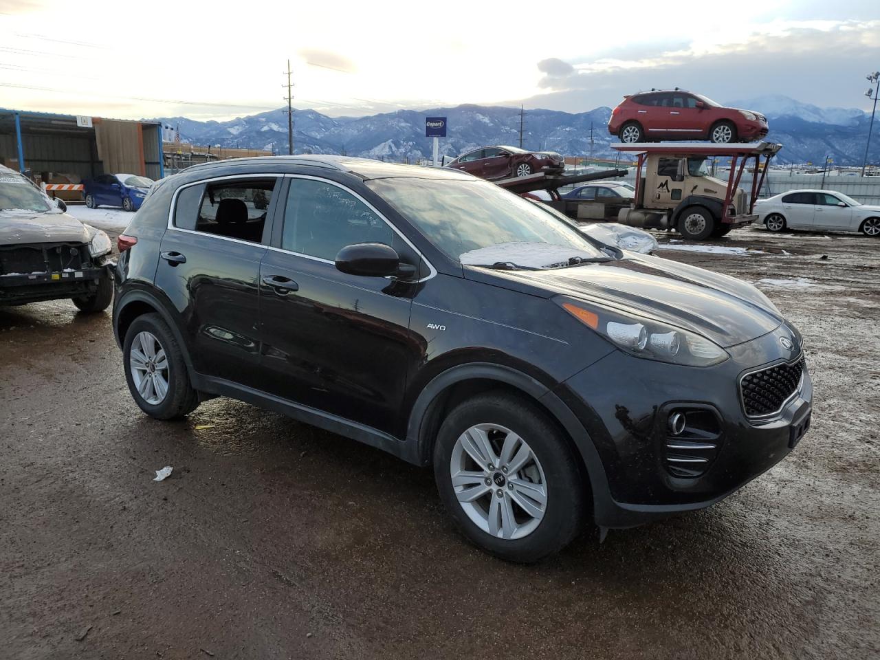 VIN KNDPMCAC4H7238255 2017 KIA SPORTAGE no.4