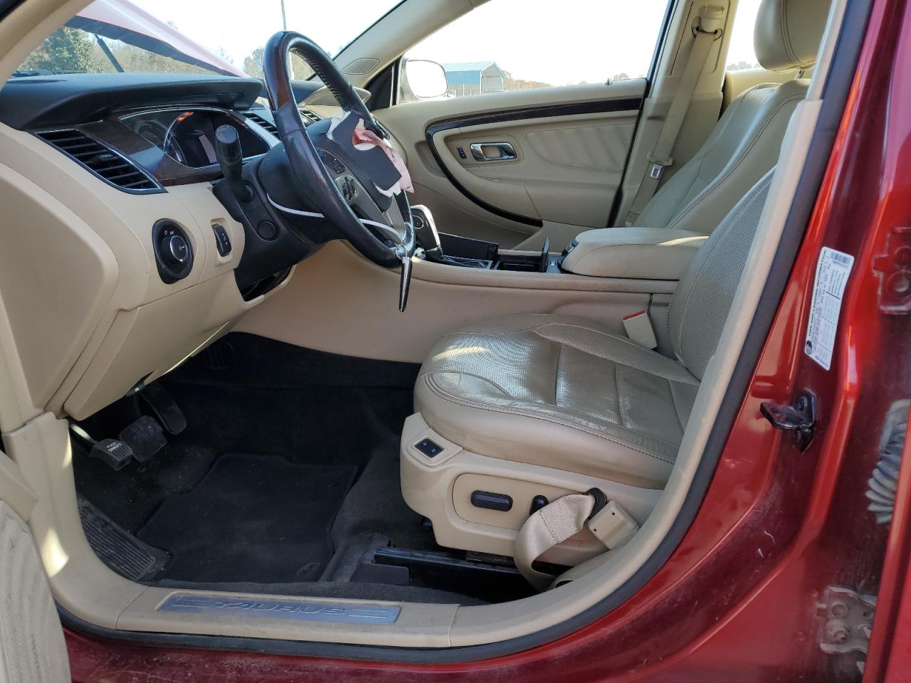 2014 Ford Taurus - Image 7