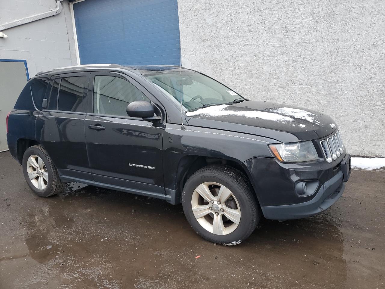 VIN 1C4NJDBBXFD103985 2015 JEEP COMPASS no.4