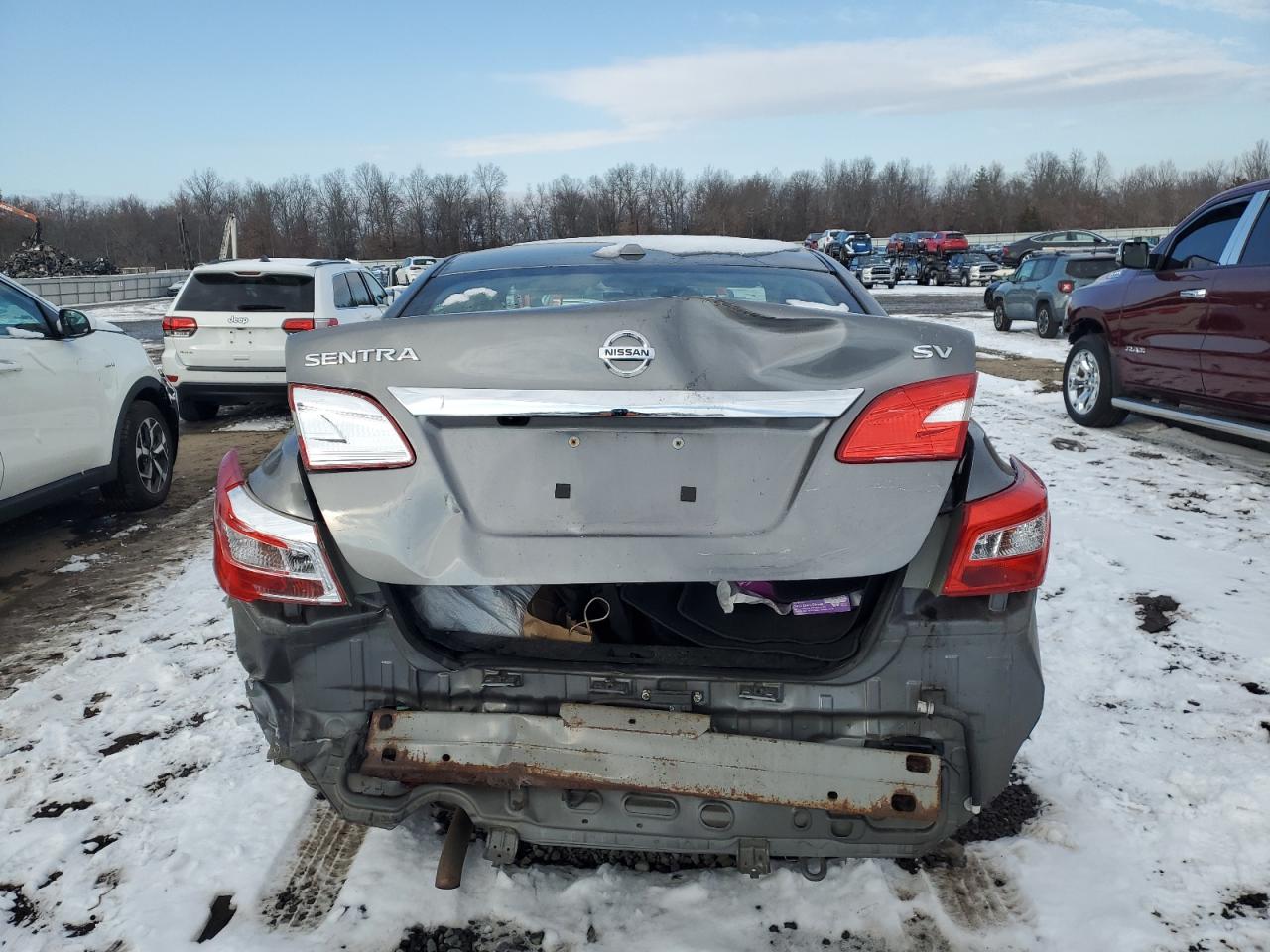 2017 Nissan Sentra - Image 6
