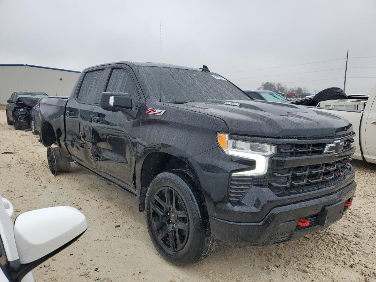 2022 Chevrolet Silverado - Image 4