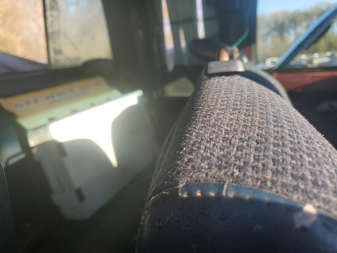 1996 Chevrolet GMT-400 - Image 10